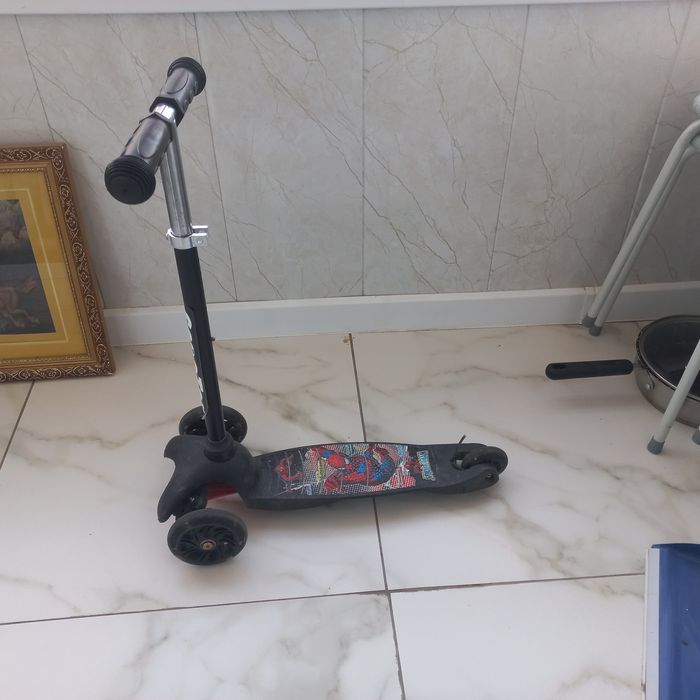 Продам детский самокат