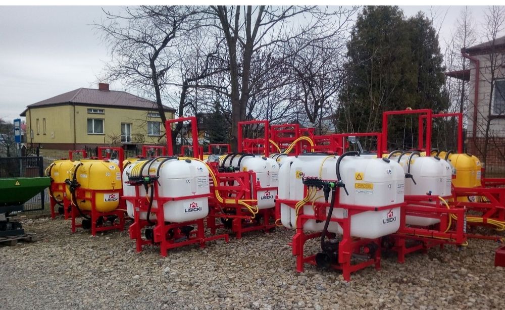 Опрыскиватель навесной 800л. Польша Lisicki.