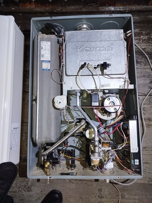 Сантехника . Ремонт двухконтурный катёл