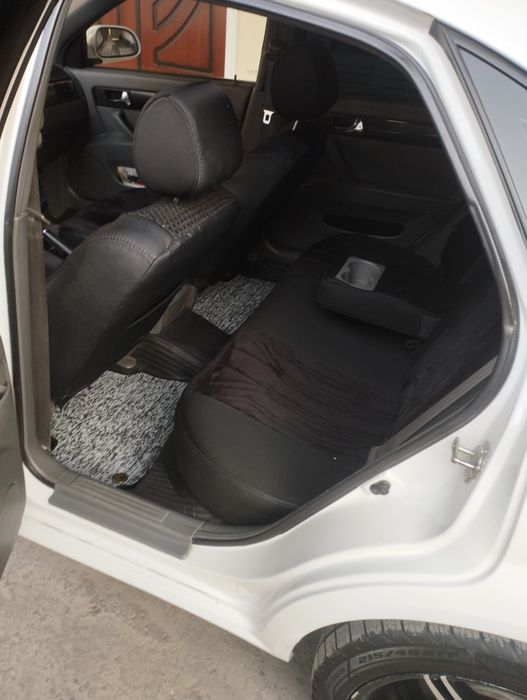 Lasseti 1.8 sotiladi