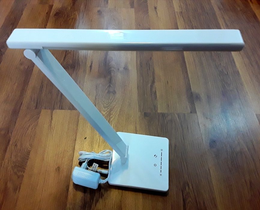 LAMPĂ DE BIROU electronica LEDURI, control culoare in 5 trepte - NOUĂ