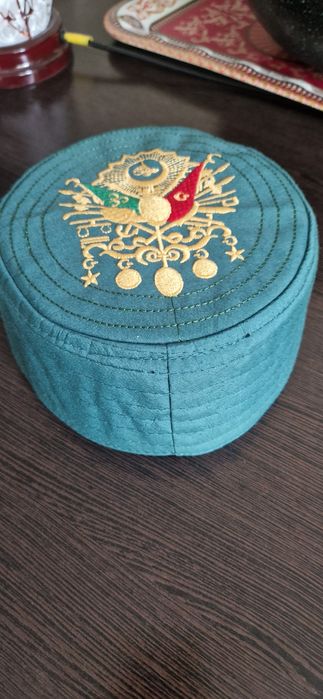 Тюбетейка с Османским гербом . Новая