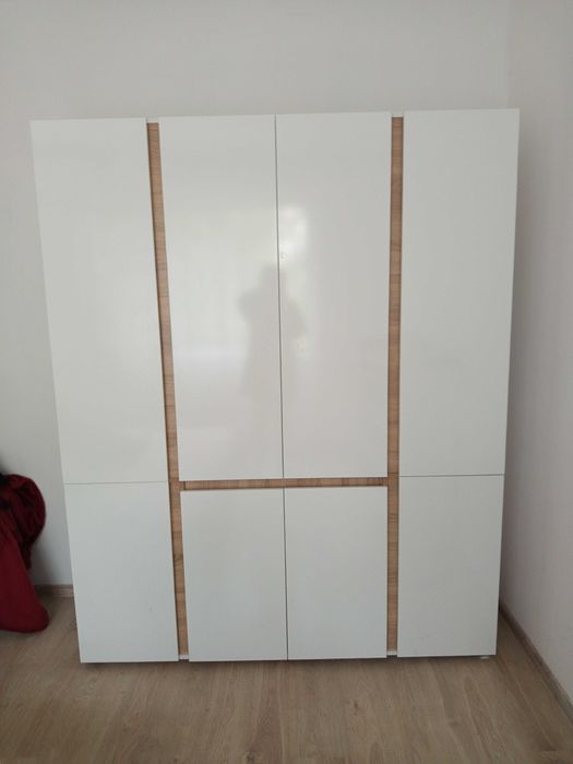 Нов гардероб бял гланц и дьб сонома