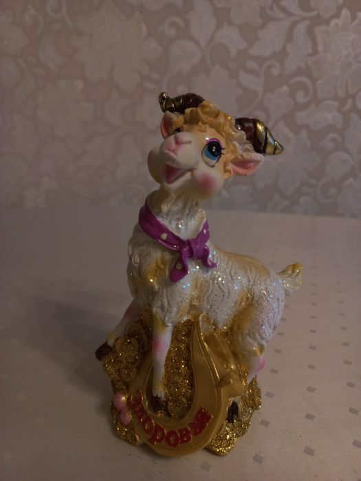 Продам статуэтки