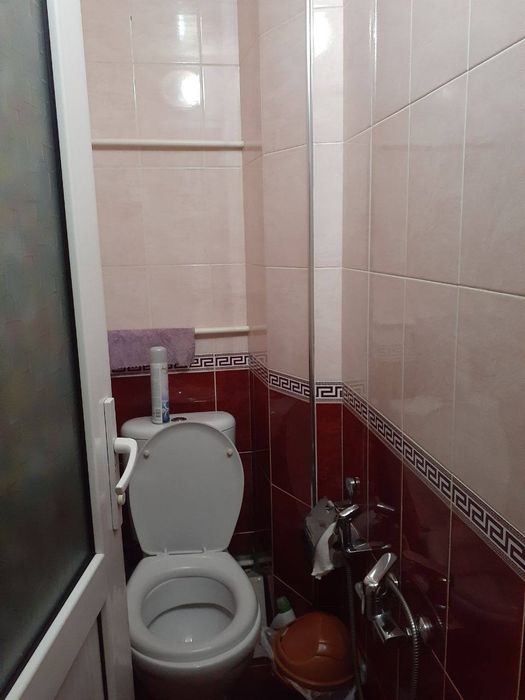 Аренда  2.хонали 2.этаж метро тинчлик оилага берилади