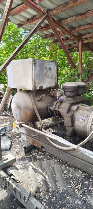 Продам компресор