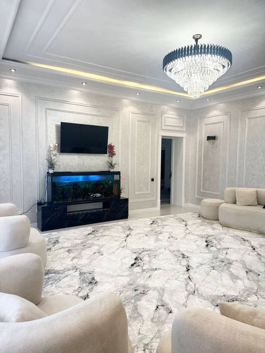 Яккасарой , Kosmonavtlar” –метроси якинида жойлашган янги уй
Кенг ошхо