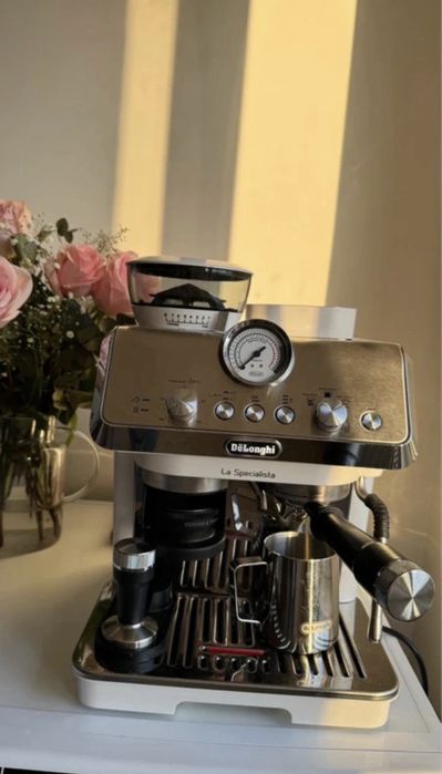 Aparat de cafea Delonghi