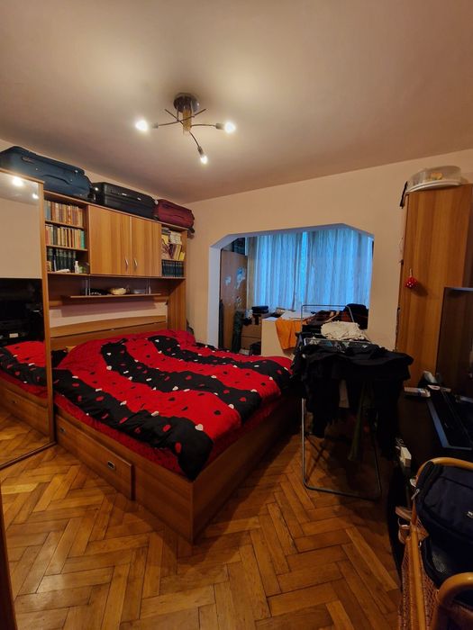 Proprietar vând apartament 3 camere zona Soarelui