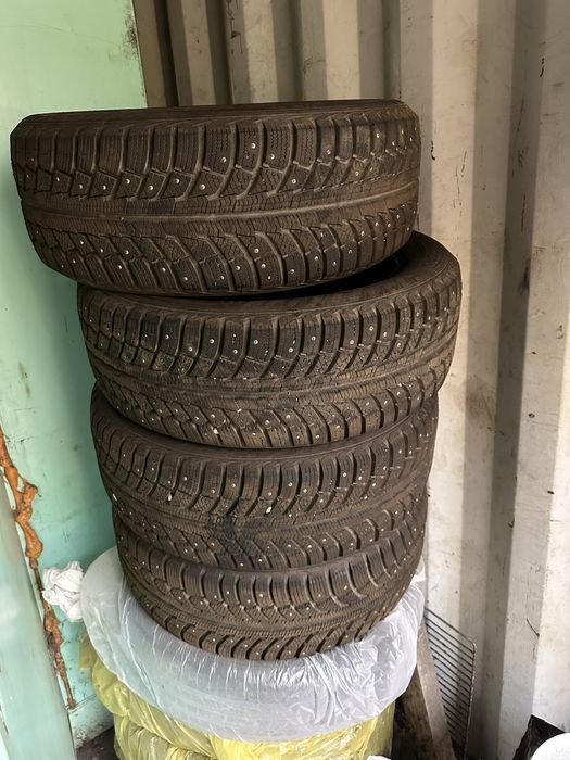 Продам шины зимние