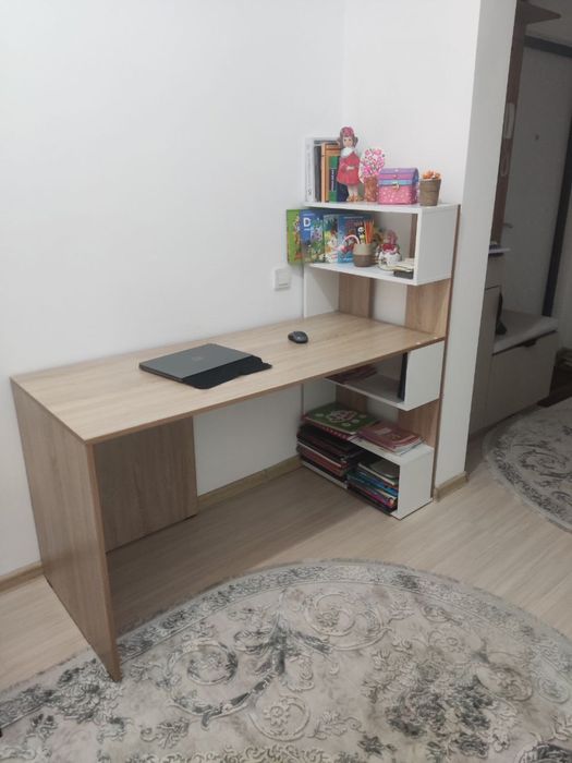 Стол первоклассника для уроков