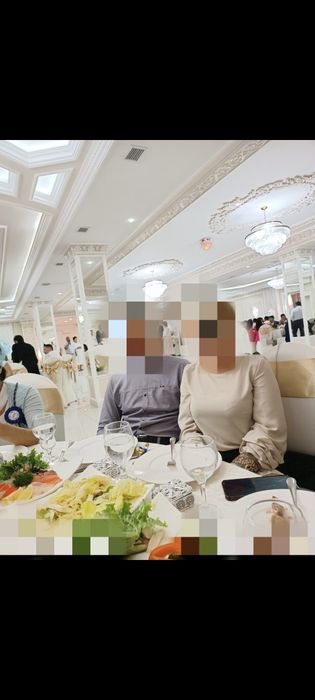 Блузка  бежевая,