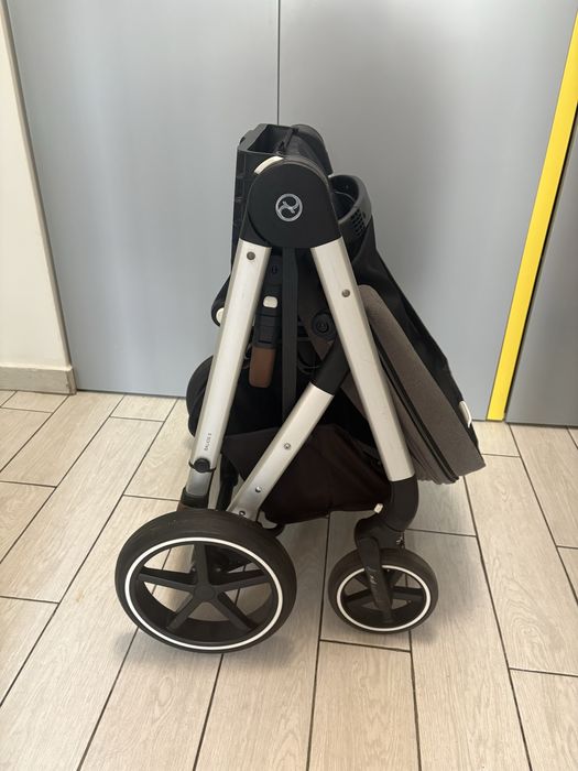 Carucior Cybex Balios S Lux + Landou Cot S