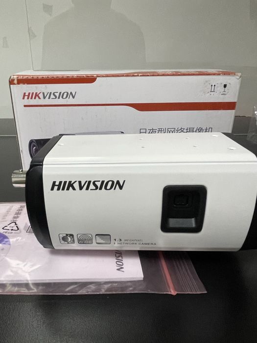 Камера видеонаблюдения HikVision DS-2CD864FWD-E