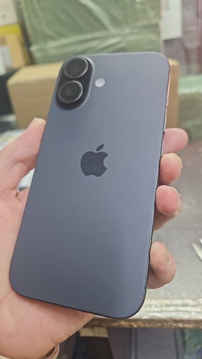 iPhone 17 Снятые запчасть