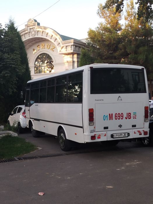 Zakaz buyurtma avtobus Isuzu