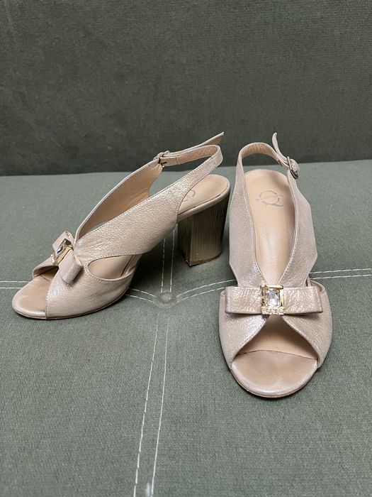 Золотые босоножки 38-39