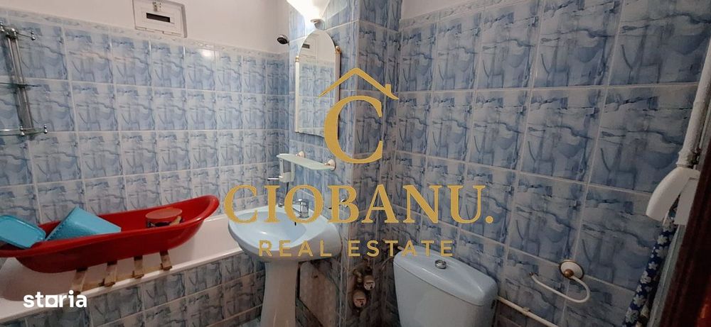Apartament 3 camere etaj 2/4 DECMOMANDAT zona Rovine