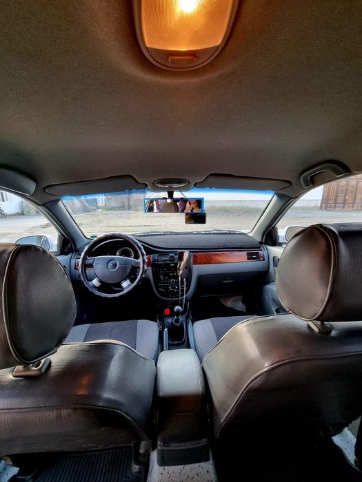 Lacetti 1.8 l yili 2010 yil probrgi 118.000 kraskasi tozza 100%