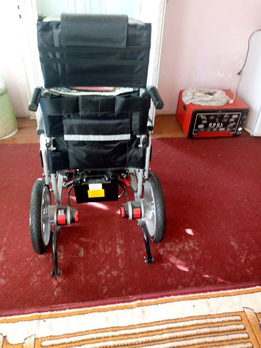 Nogironlar aravasi elektron