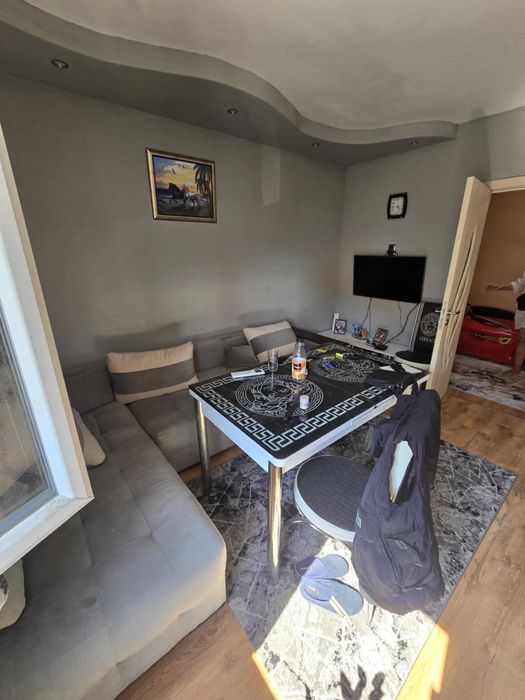 Продава се Тристаен апартамент в Казанлък - 100 кв.м за 1020 €/кв.м - Снимка #1