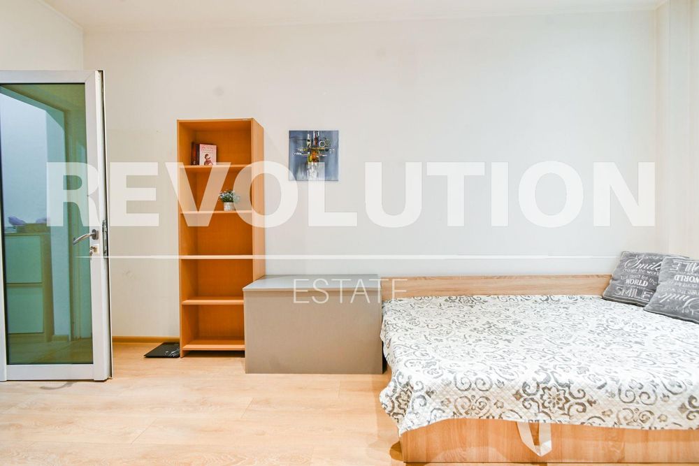 Двустаен апартамент в ж.к. Дружба 1.