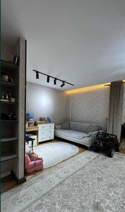 Продажа квартиры 3-х комнатная, Луначарский 77 серия