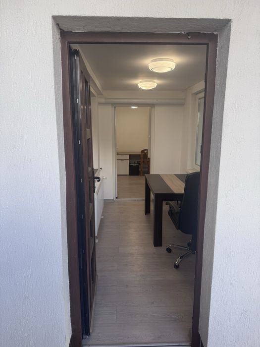De vanzare spatiu de birou 4 camere,o baie situat vizavi de Politia Rutiera, in Targu Mures.