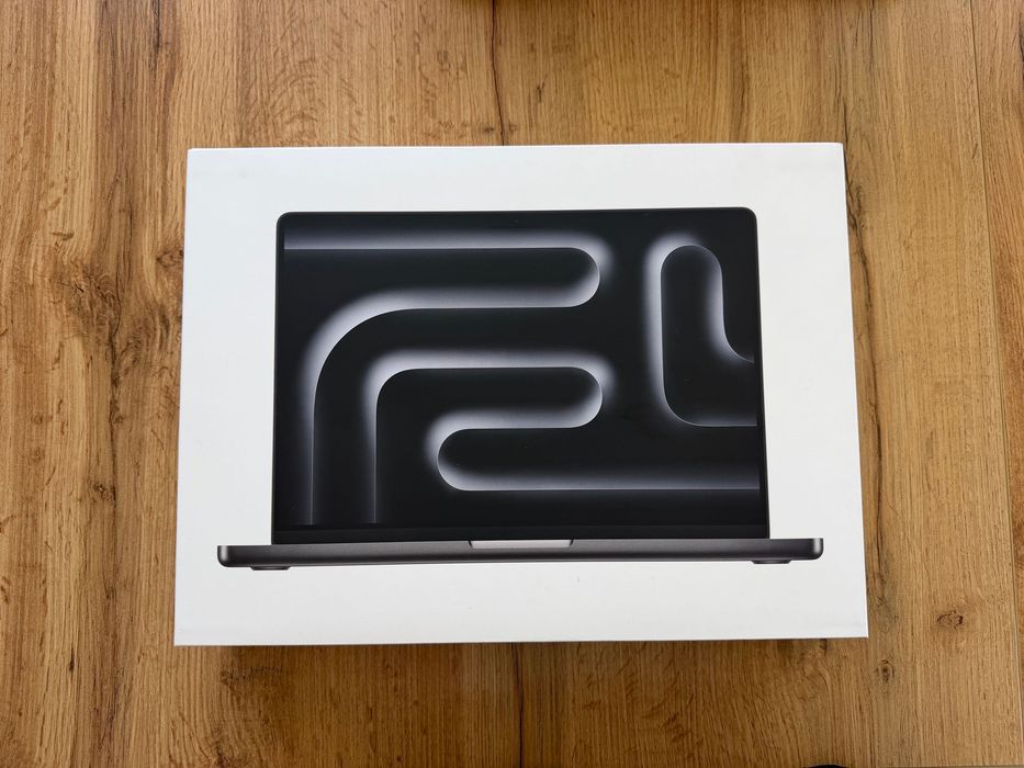 ЧИСТО НОВ MacBook Pro 14" M5 PRO Chip 15-CPU/ 16-GPU/ 24GB RAM/ 1TB SSD