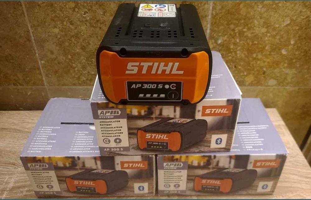 Чисто НОВА последен брой батерия Stihl AP 300 S, акумулаторна батерия Stihl, батерия за трион, храсторез, косачка, тример кастрачка коса