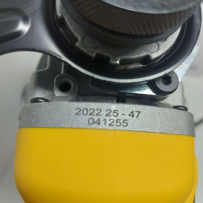 ПРОМОЦИЯ.Нов безчетков ъглошлайф DEWALT DCG405