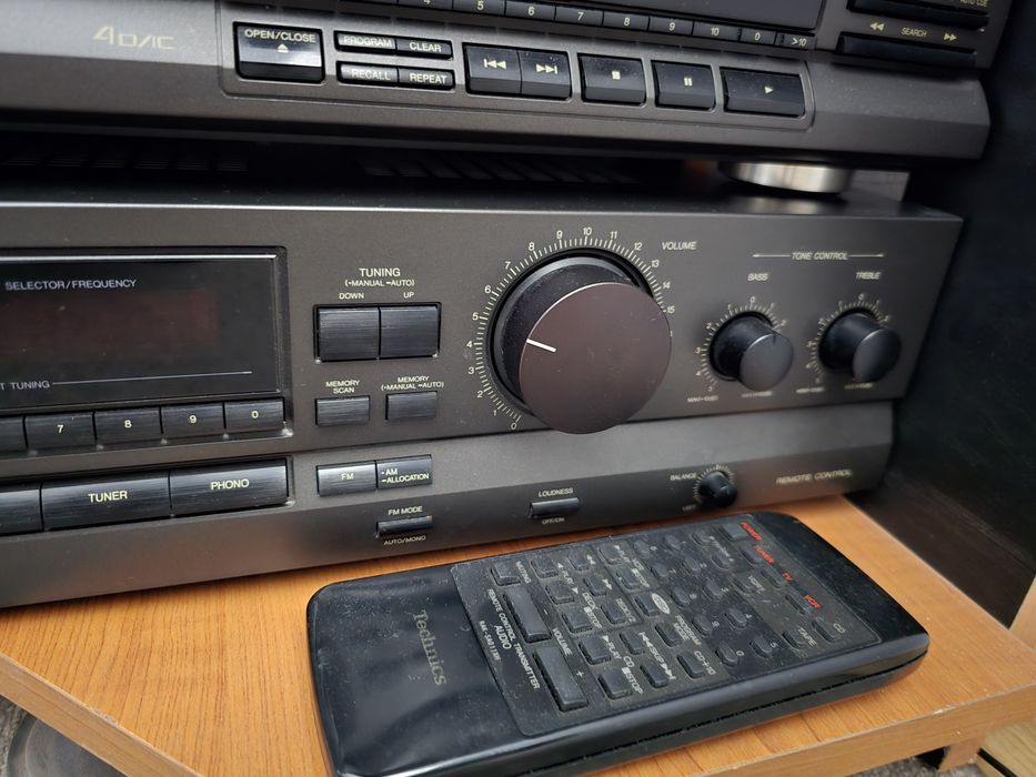 Technics CD player SL-PG340A si amplitunner SA-GX130D cu telecomanda RAK-SA011XH