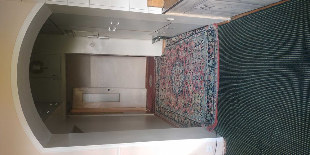 м.Чилонзор. 2/2/4. Кирпич, парковка, своя.