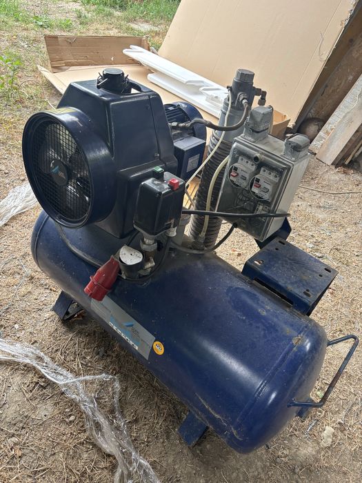 Compresor durr dental silentios cu uscator aer stomatologie tehnica