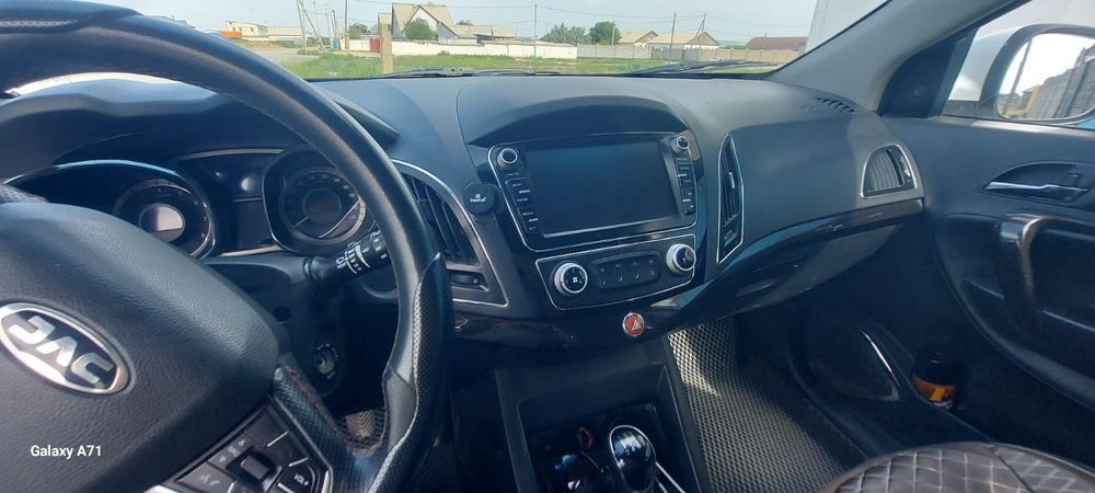 Продаётся Jac s5 2020г