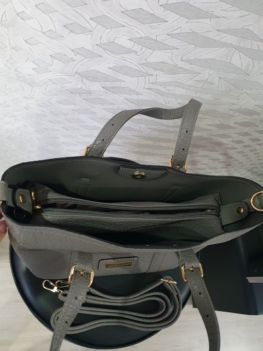 Дамская сумочка хорошего качества