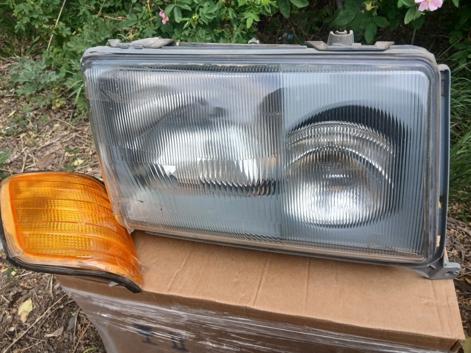 Правая фара на мерседес w124