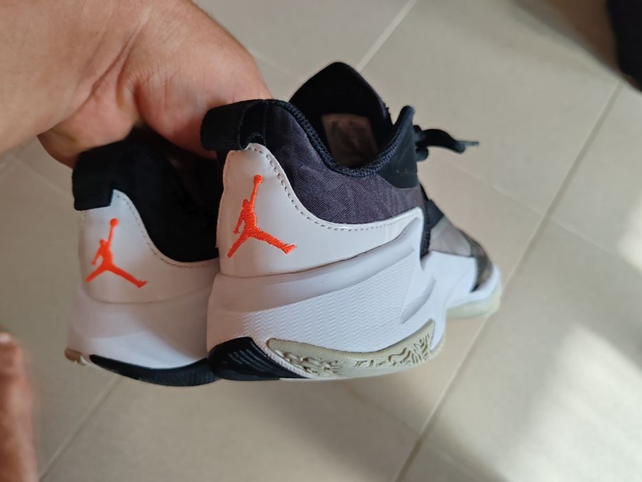 Nike jordan  marimea 38.5