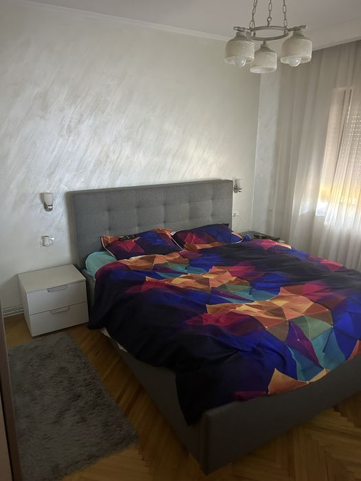 Apartament 3 camere de vanzare(Arad)