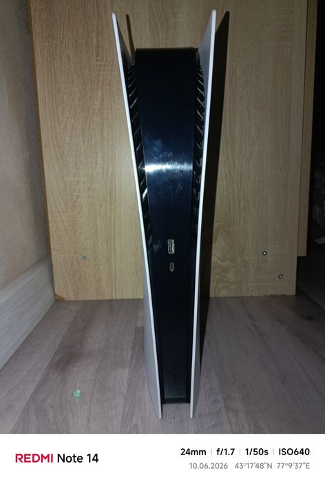 Продам PS5 Digital Edition.