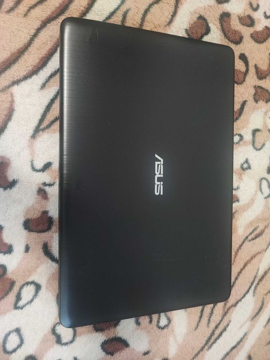 Laptop ASUS X541UJ / GeForce 920M / Intel i3 / 12 GB DDR4 / 480 GB SSD