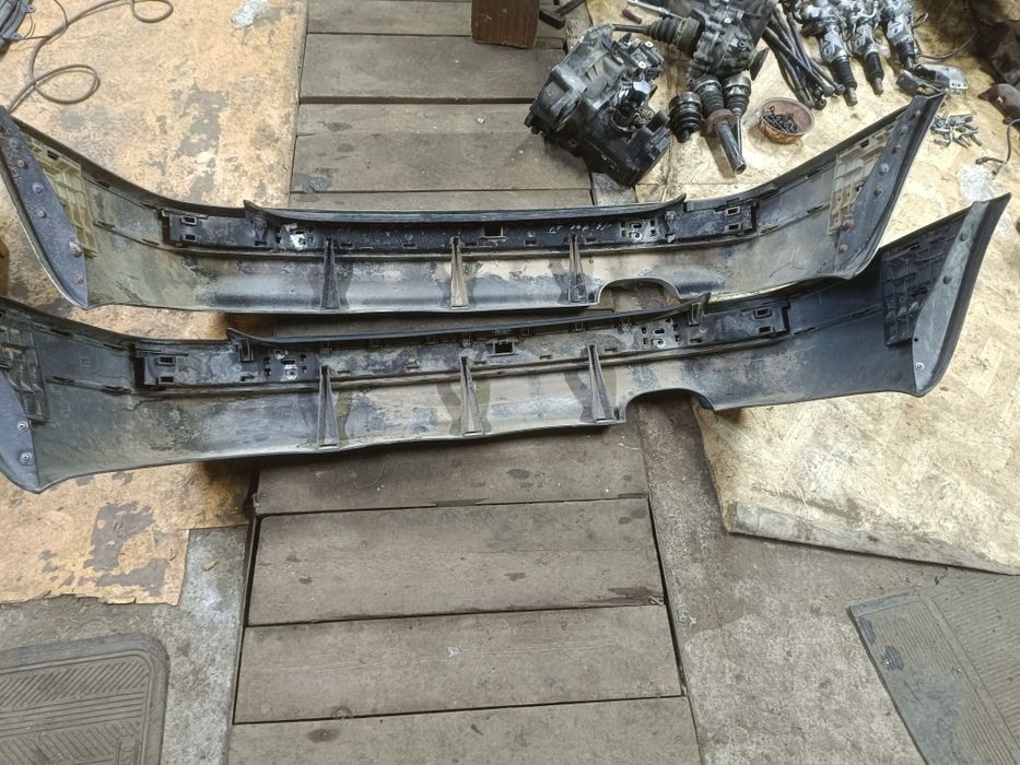 Задний бампер Ауди 80 Б4