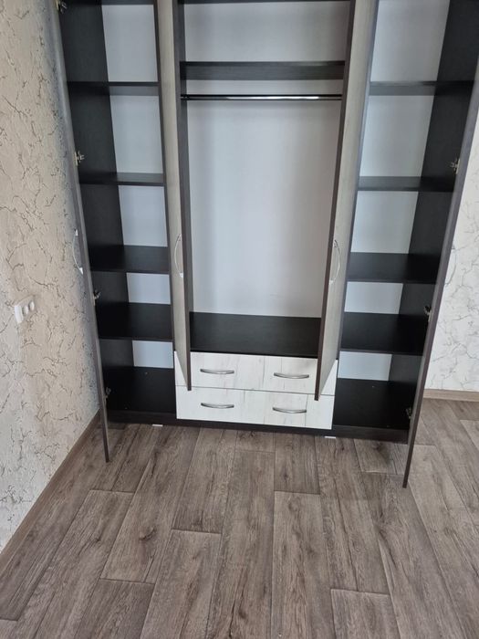 Продам шкаф в идеальном состоянии