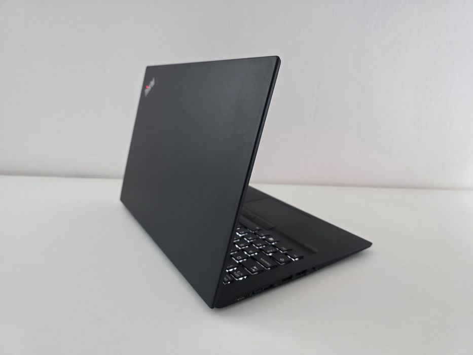 Laptop Lenovo T14 i5-10210U 16gb FullHD ssd SLIM iluminare. GARANTIE