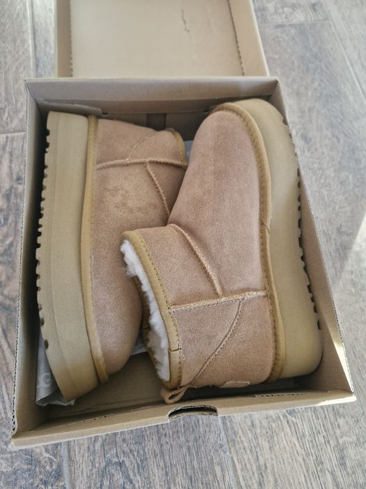Ghete ugg piele, nou nout marimea 38