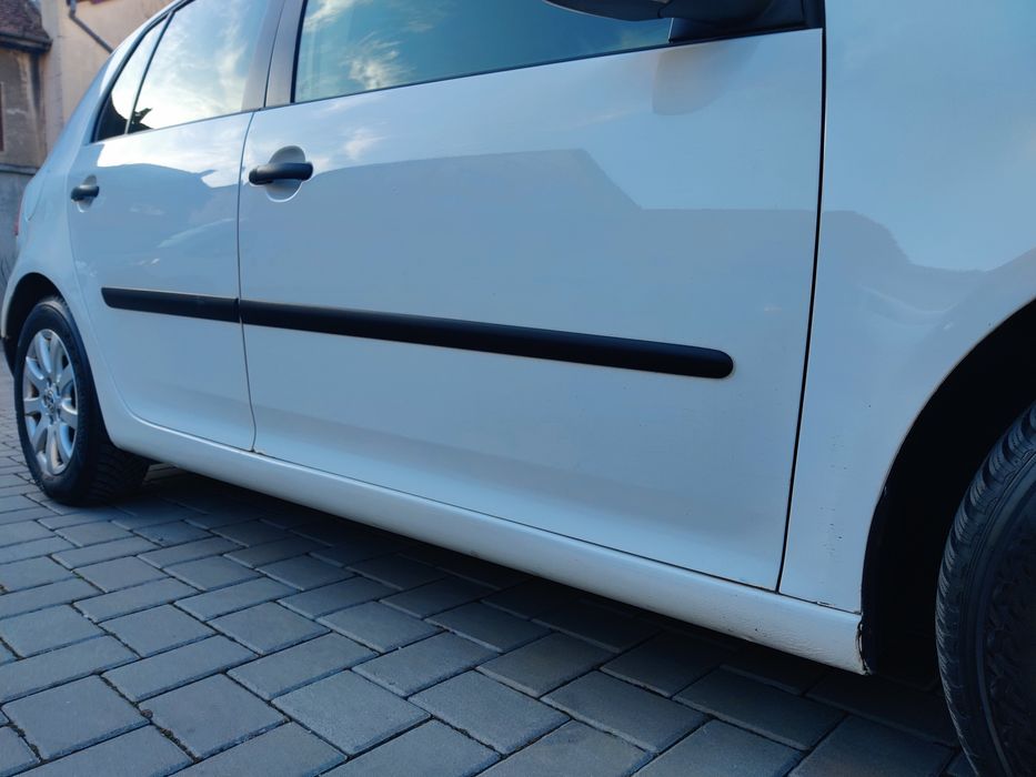 Volkswagen Golf 5 – 1.6 Benzină –180.000 km -  DSG – 2008 – Brasov
