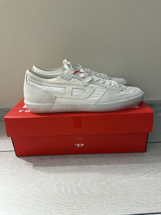 Обувки Diesel чисто нови