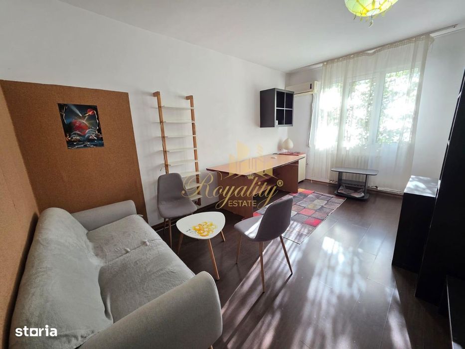 Apartament 1 camera, centrala proprie, etaj 1 - Zona Complexului Stude