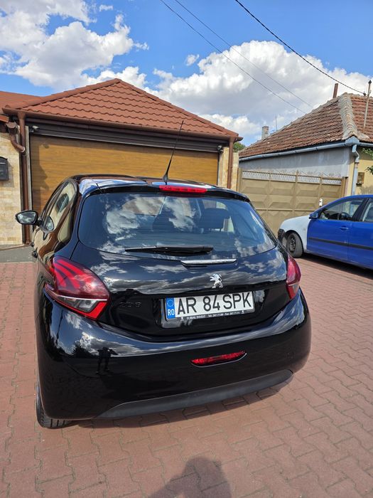 Vând Peugeot 208, 1,6 diesel