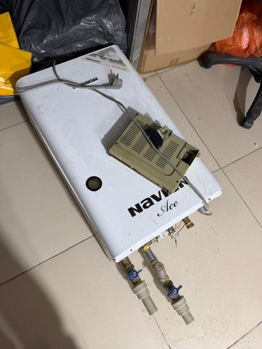 Продам печь Navien